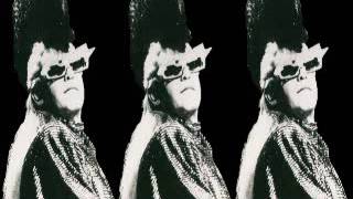 14. Restless (Elton John Live in Saratoga August 30th 1986)