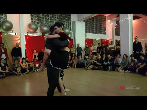  Veronica Toumanova  and  Pablo Freund  are  dancing  to  the  tango  "  Tu Boca Mintio  "  by  Juan D'Arienzo  in  2019