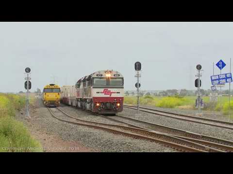 AM9 SCT Boxcars & Container Train (18/11/2016) - PoathTV Australian Railways