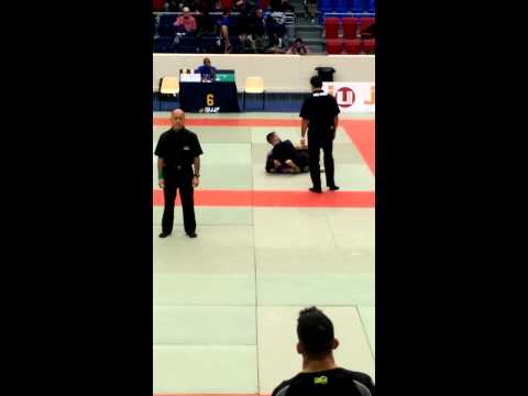 Neil Atkins Paris no gi 2014 feather weight final