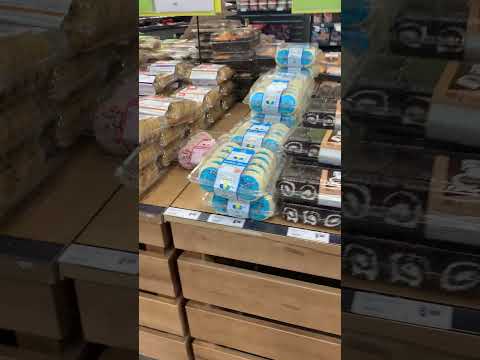 IMG 2801 THE FREASCE CO STORE WALKS IN TORONTO