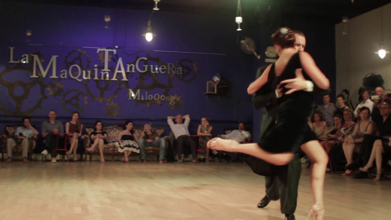 Video thumbnail for Facundo Piñero y Vanesa Villalba en La Maquina Tanguera 4/5