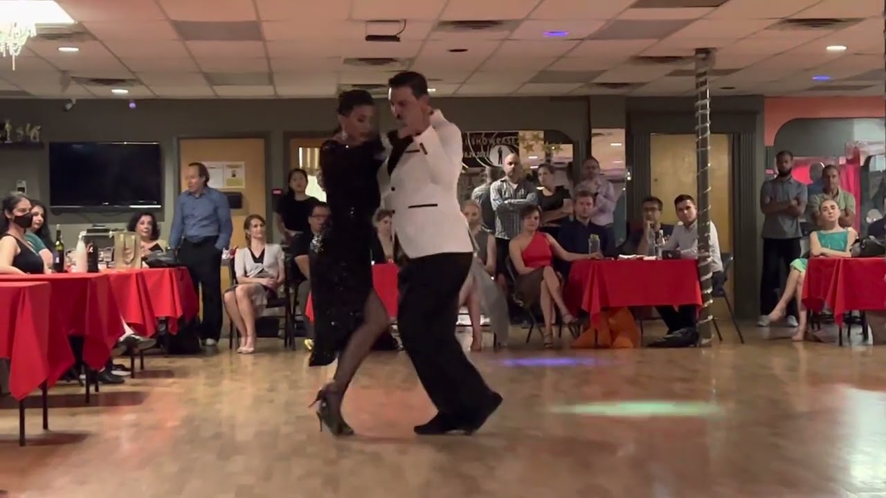 Marcos Darío Pereira & Florencia Borgnia at Milonga Zandunga, Washington DC 8/20/2022🪗