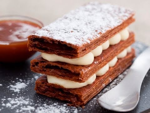 Recette de mille-feuille à la vanille, sauce caramel au beurre demi-sel