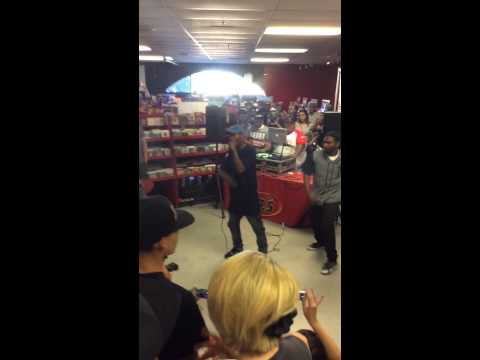 Dizzy Wright - Floyd Money Mayweather (Live)