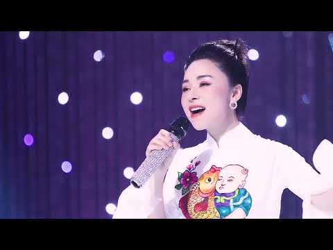 Thể hiện bởi Quỳnh Trang