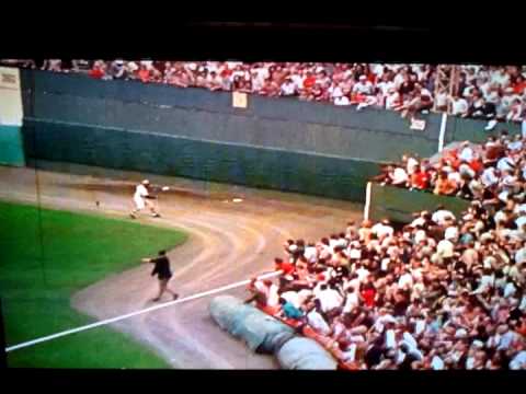 1971 World Series Game 6 Clemente throw