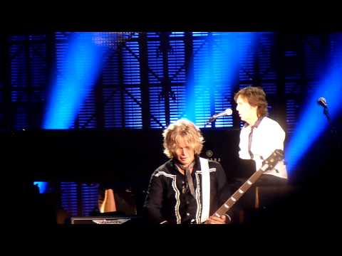 Paul McCartney - 1985 (Rio de Janeiro 2014)