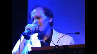 Ο Μιχάλης Μεϊμάρης τραγουδάει Μίμη Πλέσσα: Με ανάστησες καρδιά μου