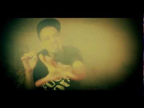DESADE - Kuřák [Official Video]