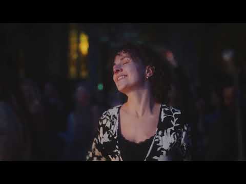 She who whispers | Live in Amsterdam - Ayla Schafer