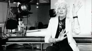 Use your Voodoo by Ellen von Unwerth - New York City video