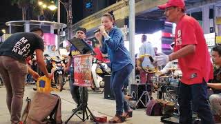 Download lagu Kereta Malam - Fresh Buskers. Rancak sekali ! mp3