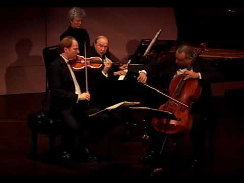 Beaux Arts Trio plays Schubert (2nd movement)