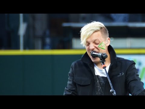 Robert DeLong “Don't Wait Up” | Sounds by the Sound