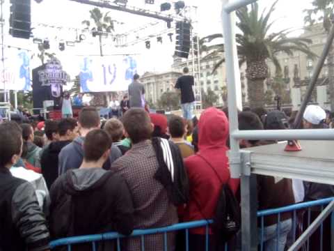 Nylo vs Lakro Redbull batalla de los gallos 2014 barcelona (No oficial)