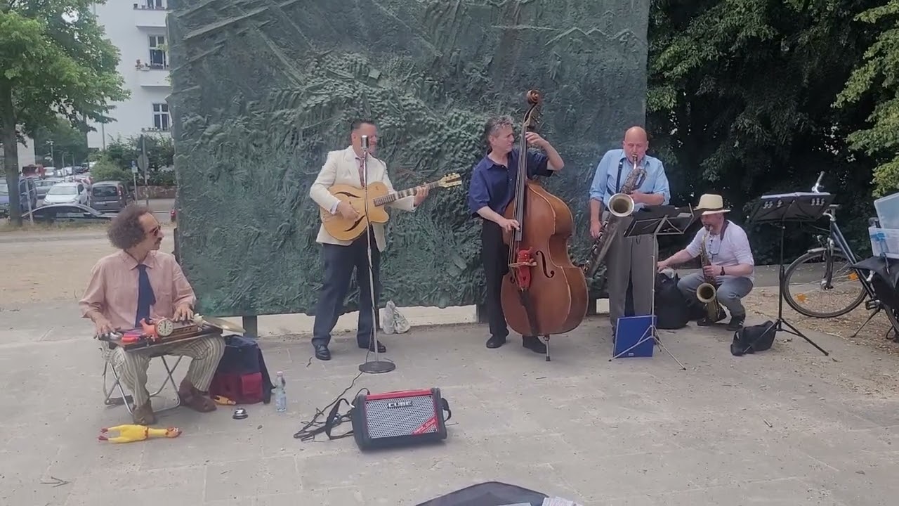 Jam Swingers - Oh Lady Be Good by George and Ira Gershwin