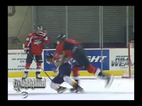OTT1112 - Erie Otters - Windsor Spitfires_FightG5 McCarthy - Bilcke