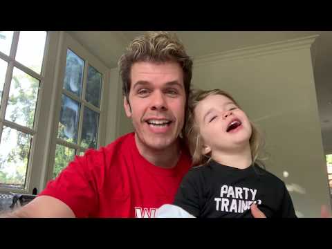 Taylor Swift Gets Political! Manny MUA's Brilliant Return! Get Well, Joey Gracef...
