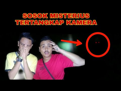 eksplore-gedung-angker-kota-sibolga-real-mata-merah-tertangkap-kamera