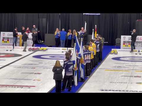 2023 U18 Championships - medal ceremony - Team Davies - gold