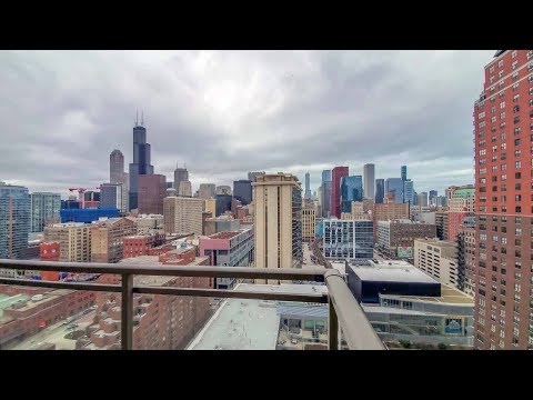 A skyline-view one-bedroom at the South Loop’s Astoria Tower