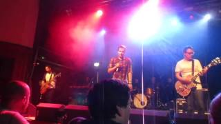 The Bluetones 'Can't Be Trusted' Leicester o2