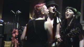 Das Divakollektiv will dich und deine Kröten!