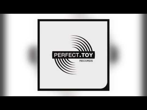 02 Mokadi - Favourite Things [Perfect Toy]