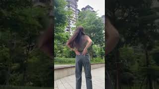 Em xinh e nhảy 1 mình vẫn xinh