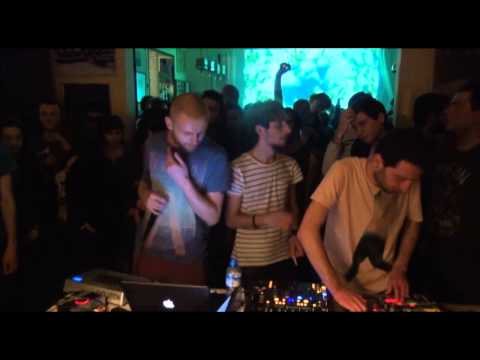 The Forest Ft. Vicki Lee [live] - Stare At Dj 003