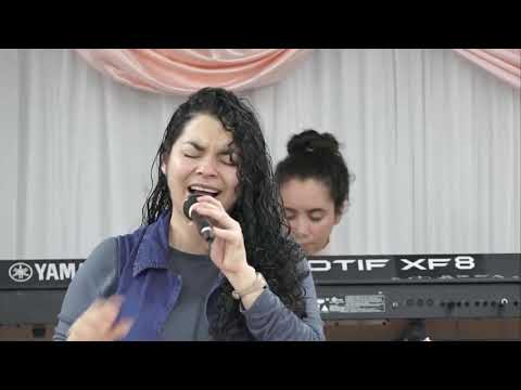 Solo dejenme adorarle canta beatriz mendez