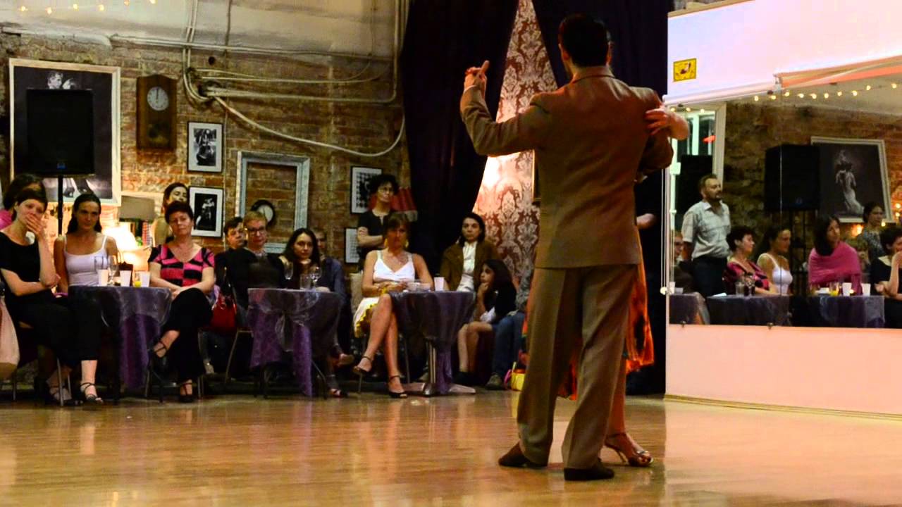 Juan Martin Carrara - Stefania Colina, "Historia de un amor ", show at Planetango birthday milonga