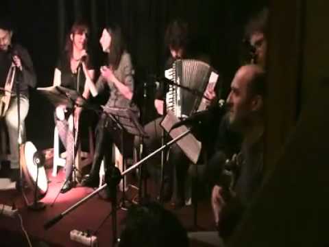 Ayşenur Kolivar | Kar Yağar Karamişun |