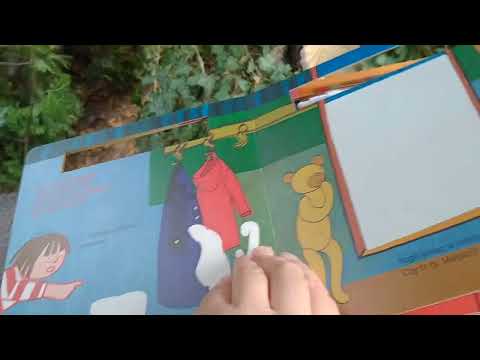 Zofia Stanecka i Marianna Oklejak "Basia i Misiek Zdzisiek. Gdzie jest Małpka? Wodne czary-mary"