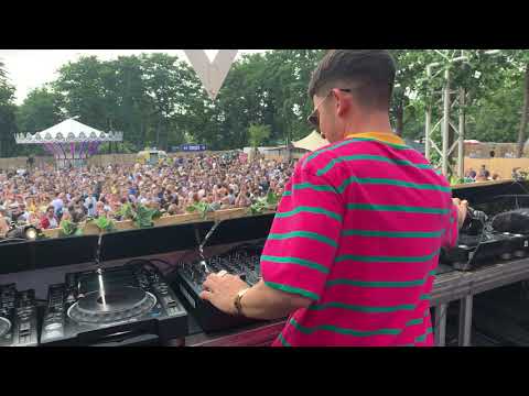 Micheal Bibi plays Mousse T - Horny (JSRP Edit) @ 18hrs Festival
