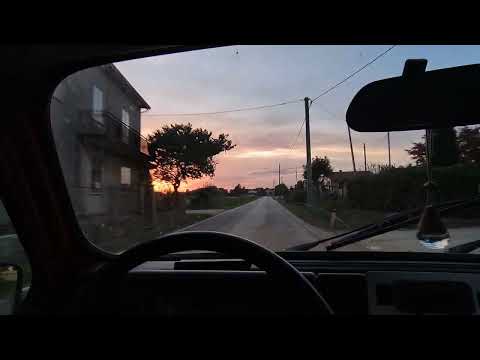 Renault 4L 0.8 POV al tramonto