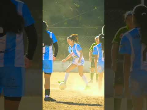 se divierte jugando la Toti 🔥 #cagsm #futbolfemenino #salta #guachipas