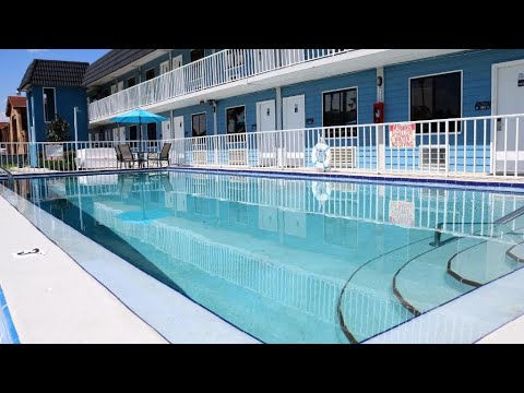 Staying at the Monte Carlo Inn in Kissimmee, Florida