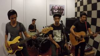 Download lagu Aiman Tino - Ku rela Dibenci (Cover Nepsus Band) mp3