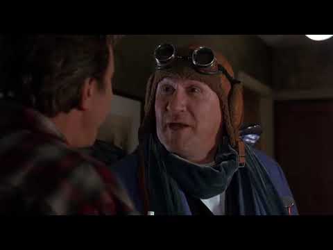 The Santa Clause 2 Scott tries to find a way to back to the North Pole scene