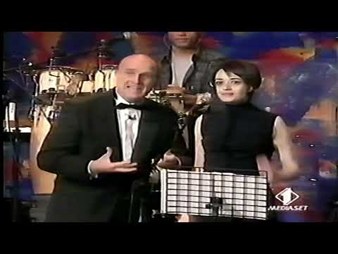 Carmen Consoli @Comici - Rolling on the river (1998)