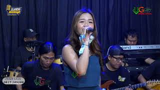 Download lagu Blinded by Love | Angel Varia mp3