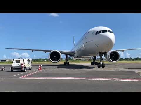 Stationnement b777 Air France (F-GSQX) porte 7 ptp