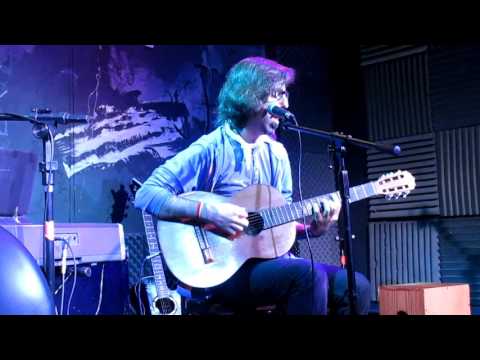 DIOS AJENO, MUNDO HOSTIL - Gabriel Destéfano