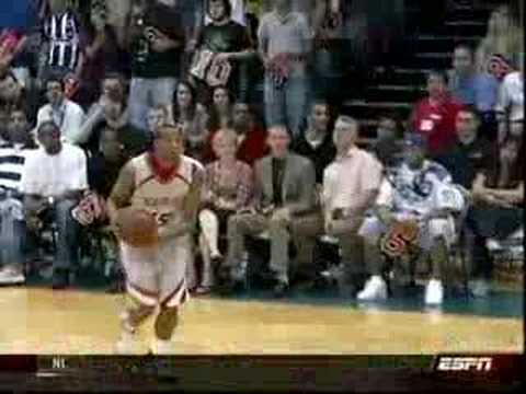JR Giddens off the glass tomahawk dunk (4.3.08)