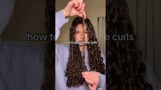 Wanna get define noodles #curls effortlessly? Here’s How, using #Denman brush 👩‍🦱  #curlyhair