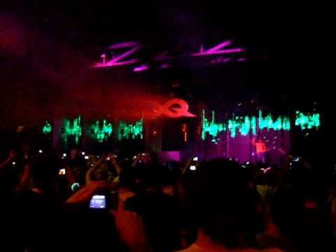 xQlusive Showtek: Intro (Sydney)