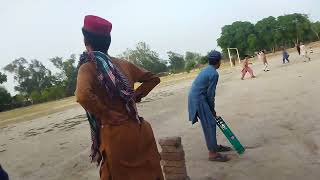 Aj game ka maza agya dosto bachy enjoy kr rhy hain