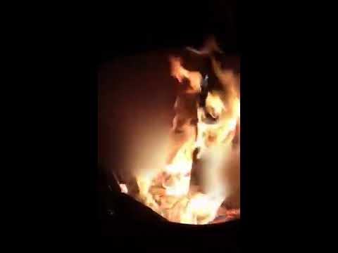 04/11/2016 English Warm up by the campfire on a chilly night! 🔥 #SerenityNow #talk